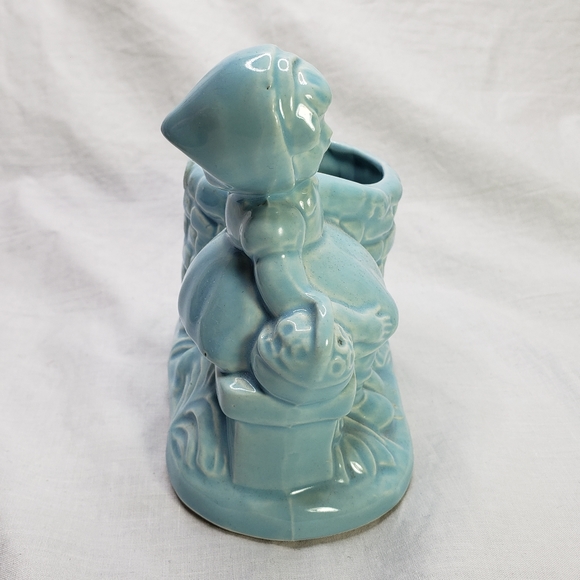 Vintage Blue Planter Girl at Well with Artificial Flowers 5 x 3 x 5 Inches - Picture 6 of 12